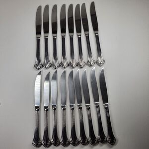 The Main Course MNF32 Scalloped Flatware Knives Lot - 8 Butter & 9 Steak